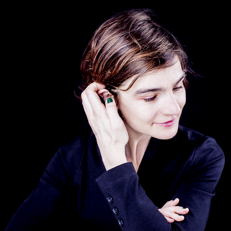Portrait de Annelise-Leymarie ©-Nadia-Rabhi