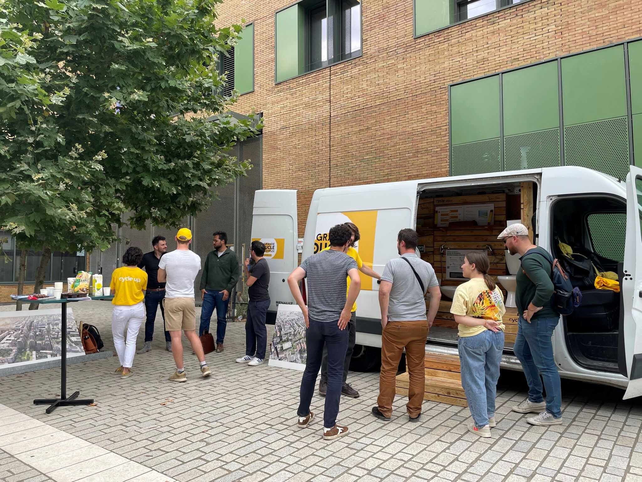 présentation du réemploi sur un chantier à Lyon